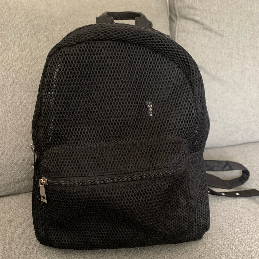 **Clearance**
Like New** Forever 21 Mesh Mini Bookbag